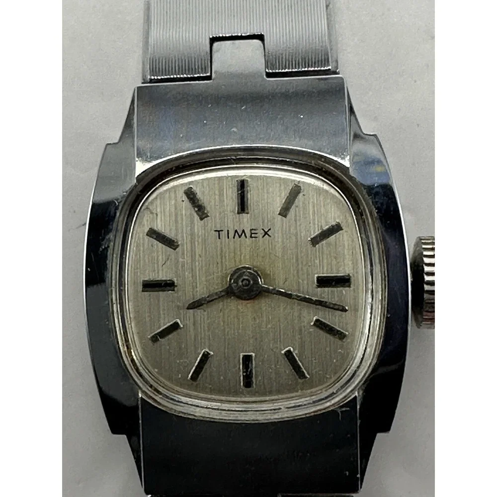 Timex 1981 Ladies Watch 1871002381 Manual Wind Works 18MM 6